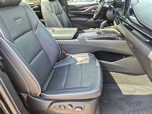 Used 2022 Cadillac Escalade ESV Sport w/ Touring Package AWD/4WD image 22