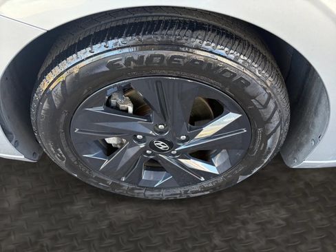Used 2021 Hyundai Elantra SEL FWD image 34