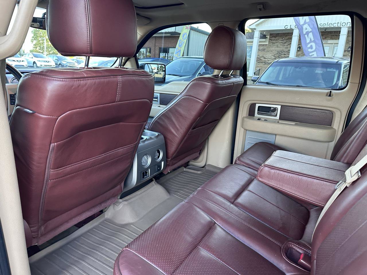 Used 2014 Ford F150 King Ranch w/ King Ranch Luxury Package AWD/4WD image 32