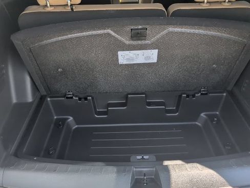 Certified 2023 Chevrolet Traverse Premier w/ LPO, Floor Liner Package AWD/4WD image 32
