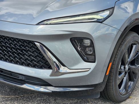 New 2025 Buick Envision Sport Touring image 8