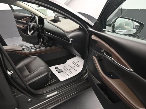Used 2022 MAZDA CX-30 AWD 2.5 S w/ Premium Package image 24