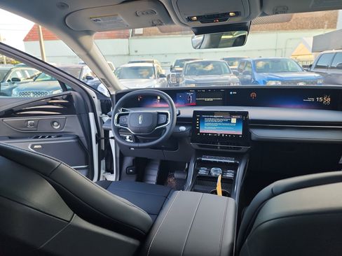 New 2026 Lincoln Nautilus Premier w/ Equipment Group 102A image 23