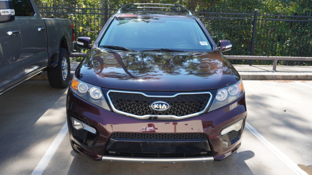 Used 2012 Kia Sorento SX w/ SX Premium Pkg FWD image 2