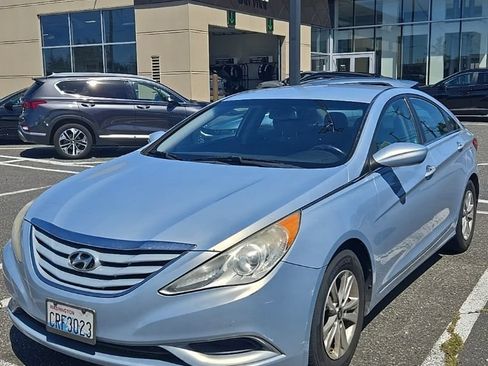 Used 2012 Hyundai Sonata GLS w/ Popular Equipment Pkg FWD image 4