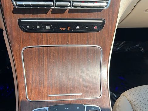 Used 2022 Mercedes-Benz GLC 300 4MATIC image 34