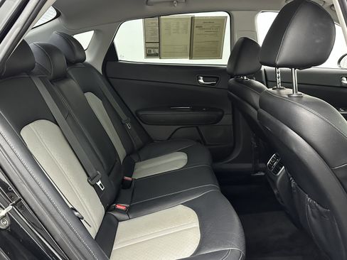 Used 2019 Kia Optima EX image 32
