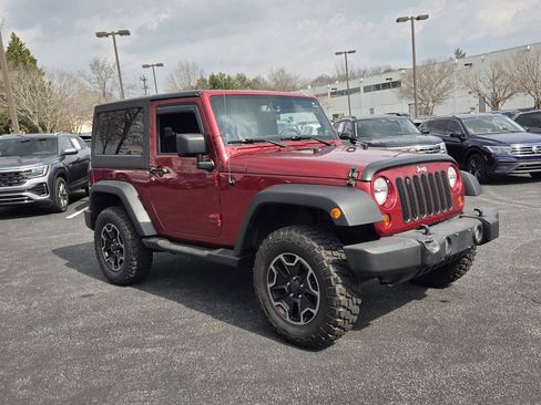 Used 2013 Jeep Wrangler Sport image 3