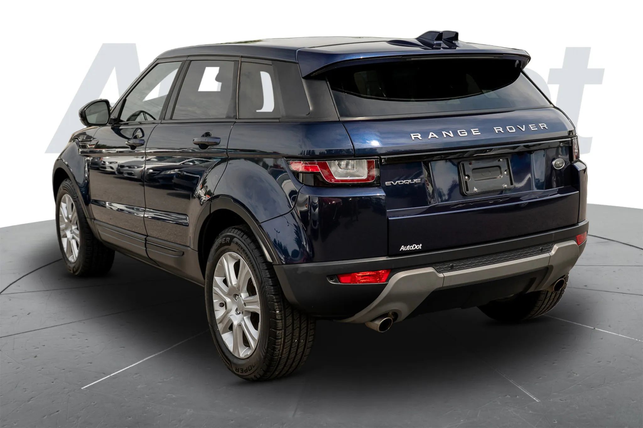 Used 2018 Land Rover Range Rover Evoque SE Premium AWD/4WD image 2