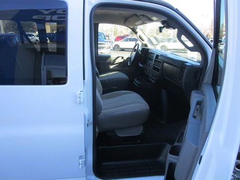 Used 2021 Chevrolet Express 2500 LT w/ LT Preferred Equipment Group image 25