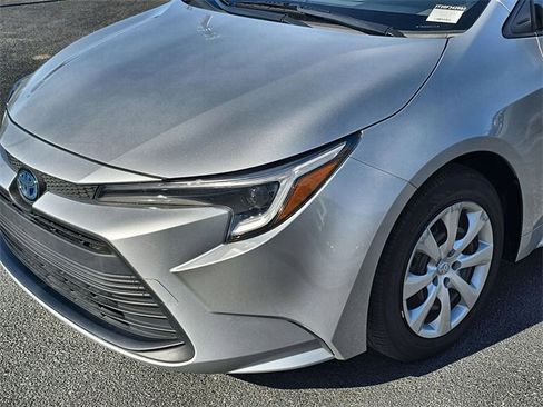 Used 2023 Toyota Corolla LE image 10