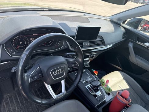 Used 2018 Audi Q5 2.0T Premium Plus w/ Premium Plus Package AWD/4WD image 6