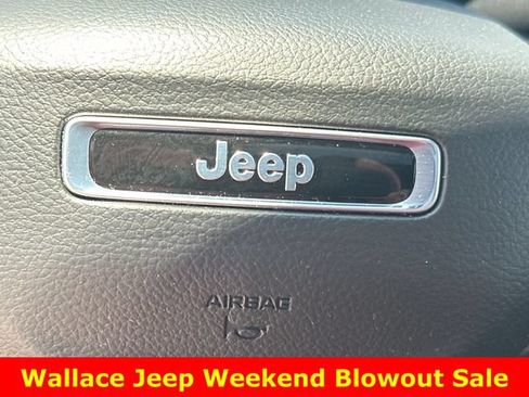 Used 2025 Jeep Grand Cherokee Laredo X RWD image 23