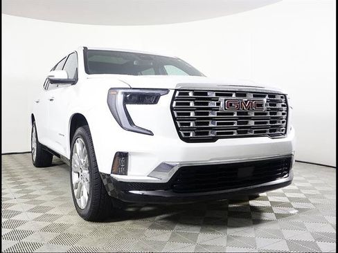 Used 2024 GMC Acadia Denali AWD/4WD image 1