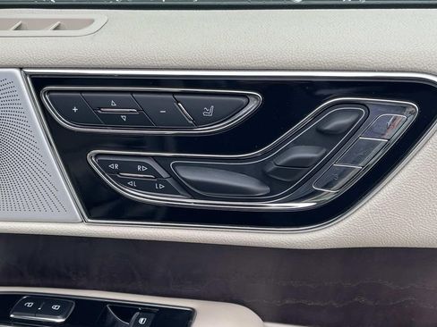 Used 2021 Lincoln Navigator L Reserve w/ Luxury Package image 28