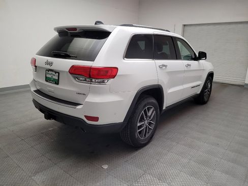Used 2018 Jeep Grand Cherokee Limited image 9