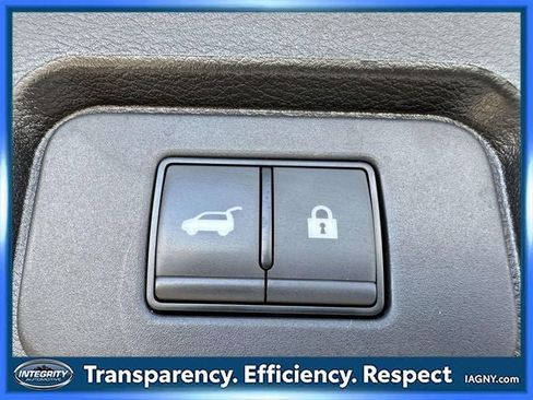 Certified 2024 Nissan Rogue SV AWD/4WD image 13