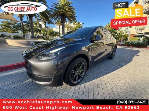 Used 2024 Tesla Model Y Long Range RWD image 1