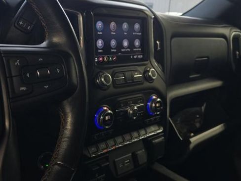 Used 2019 GMC Sierra 1500 AT4 w/ AT4 Premium Package image 7