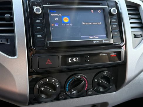Used 2014 Toyota Tacoma PreRunner w/ SR5 Package RWD image 33