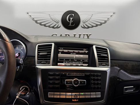 Used 2013 Mercedes-Benz ML 63 AMG 4MATIC image 22