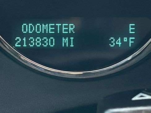 Used 2013 GMC Yukon XL Denali image 25