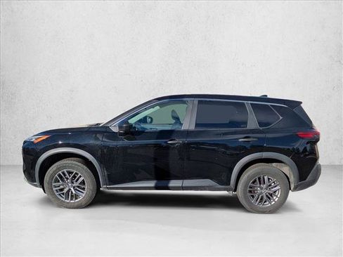 Used 2023 Nissan Rogue S image 8