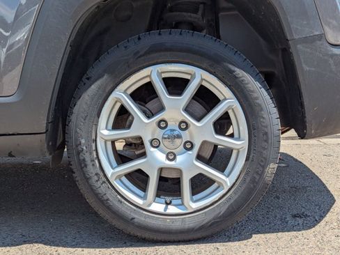 Used 2020 Jeep Renegade Sport w/ Sport Appearance Group AWD/4WD image 9