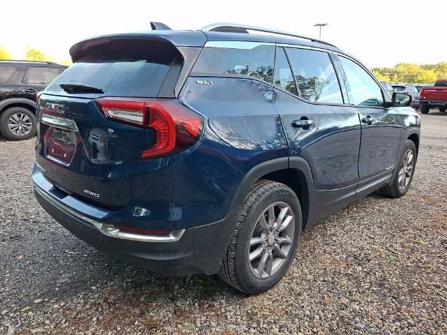 Used 2022 GMC Terrain SLT w/ Tech Package AWD/4WD image 6