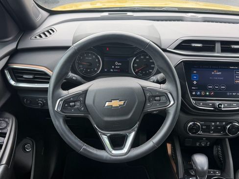 Used 2023 Chevrolet TrailBlazer ACTIV w/ Sun and Liftgate Package FWD image 14