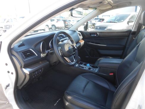Used 2018 Subaru Outback 2.5i Limited image 10