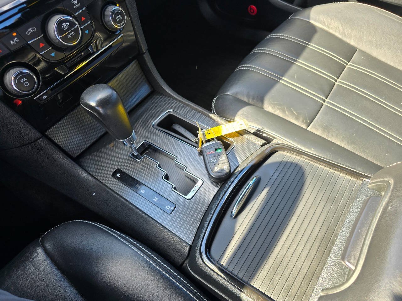 Used 2013 Chrysler 300 S AWD/4WD image 19