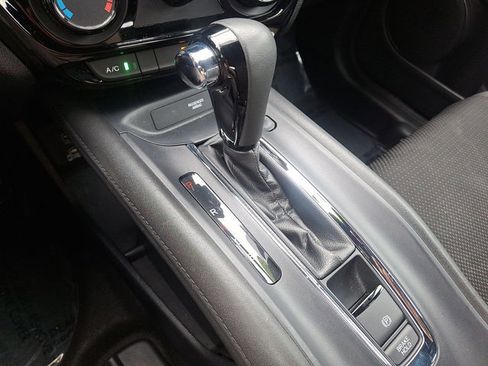 Used 2019 Honda HR-V Sport image 13
