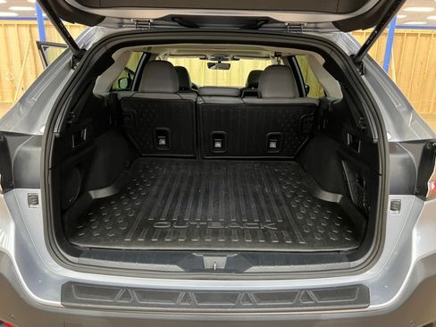 Used 2023 Subaru Outback Limited image 18