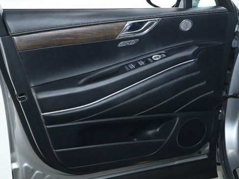 Used 2024 Genesis GV80 3.5T image 16