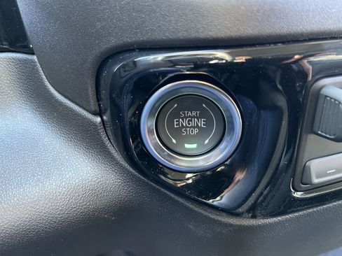 New 2026 GMC Sierra 1500 Elevation image 17