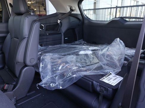 New 2026 Subaru Ascent Touring image 8