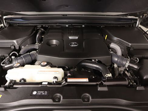 Used 2024 Lexus GX 550 image 20