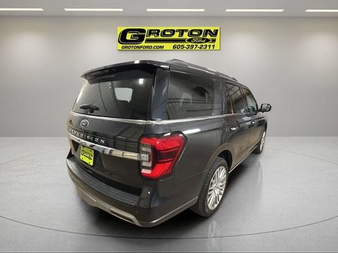 Used 2023 Ford Expedition Limited AWD/4WD image 4