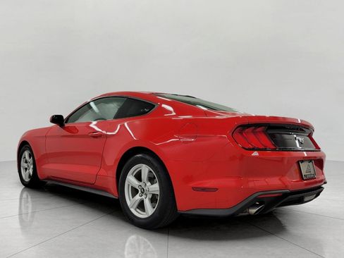 Used 2018 Ford Mustang Coupe RWD image 21