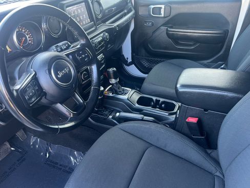 Used 2021 Jeep Wrangler Unlimited Sport image 10