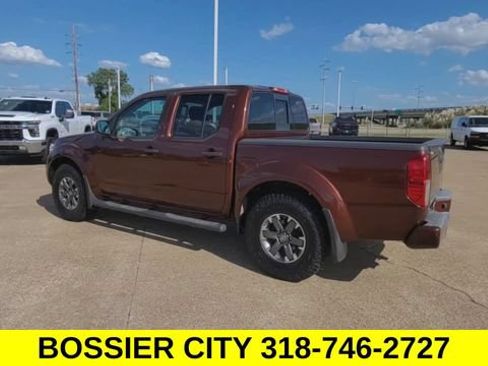 Used 2017 Nissan Frontier Desert Runner RWD image 7