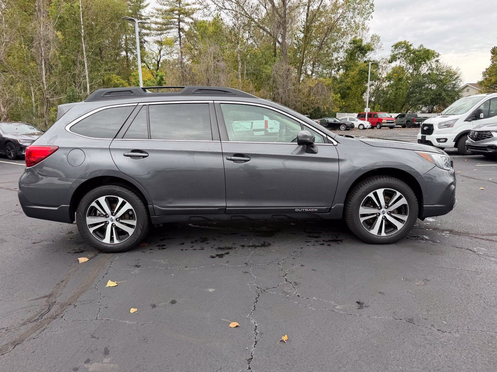 Used 2019 Subaru Outback 2.5i Limited AWD/4WD image 5
