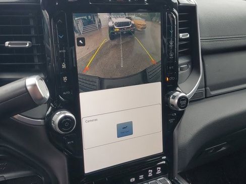 Certified 2022 RAM 3500 Laramie image 26