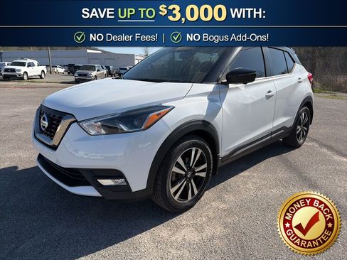Used 2019 Nissan Kicks SR image 1