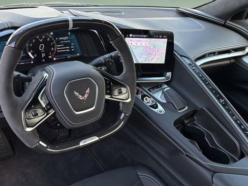 Used 2025 Chevrolet Corvette Z06 image 9