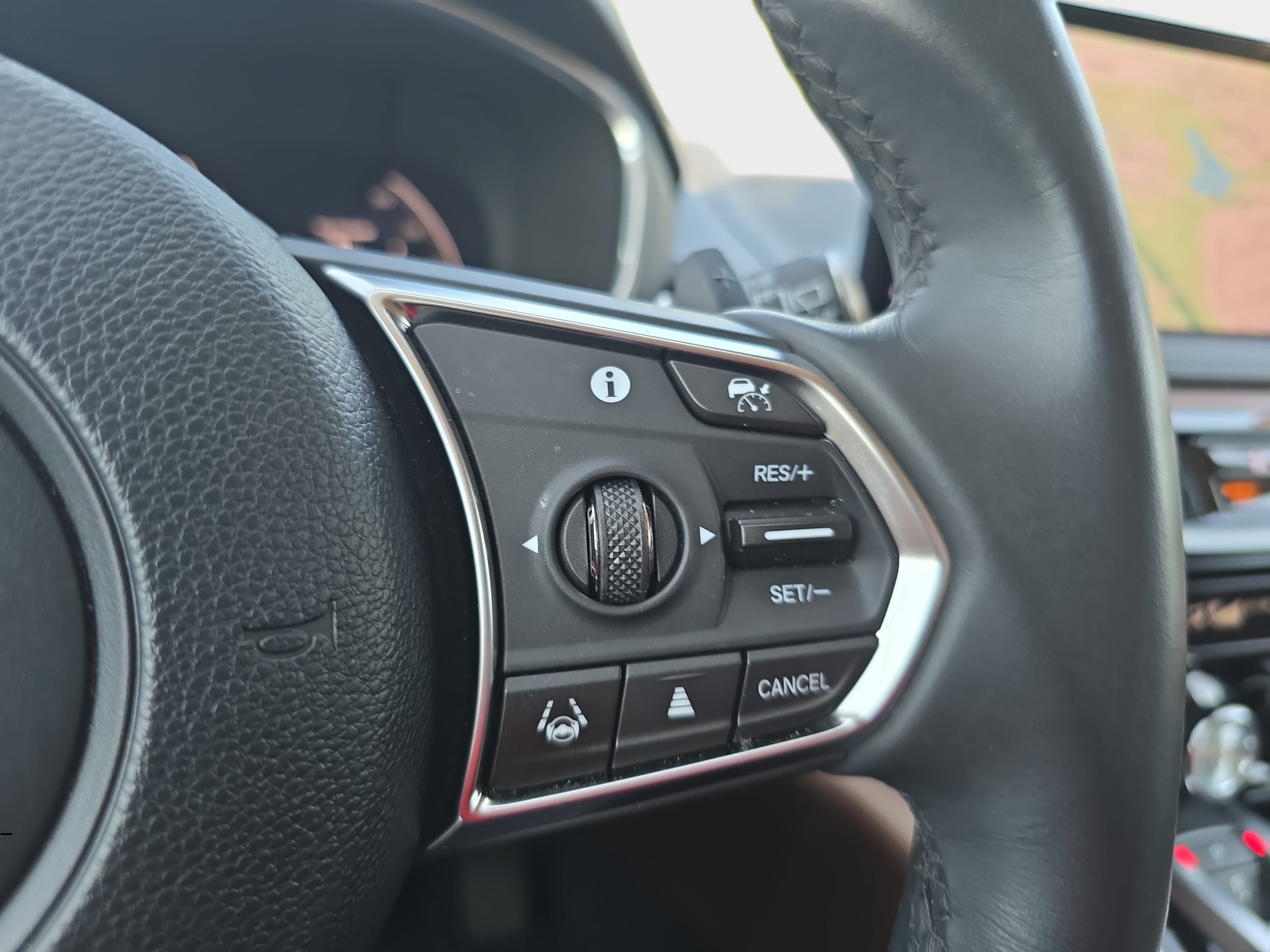 Certified 2025 Acura MDX w/ Technology Package FWD image 19