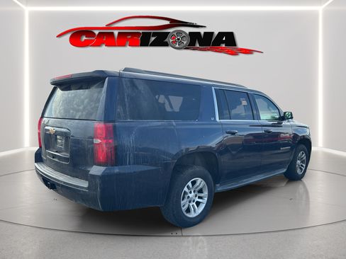 Used 2018 Chevrolet Suburban LT RWD image 5