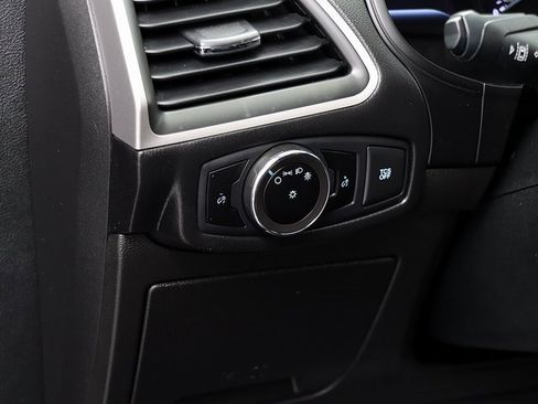 Used 2023 Ford Edge SEL image 24