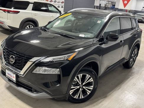 Used 2021 Nissan Rogue SV w/ Premium Package image 30